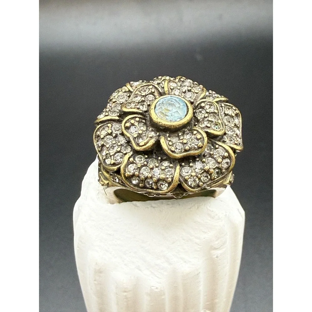 Heidi Daus Crystal Flower Cocktail Ring Bronze Tone Blue Center Stone Size 8